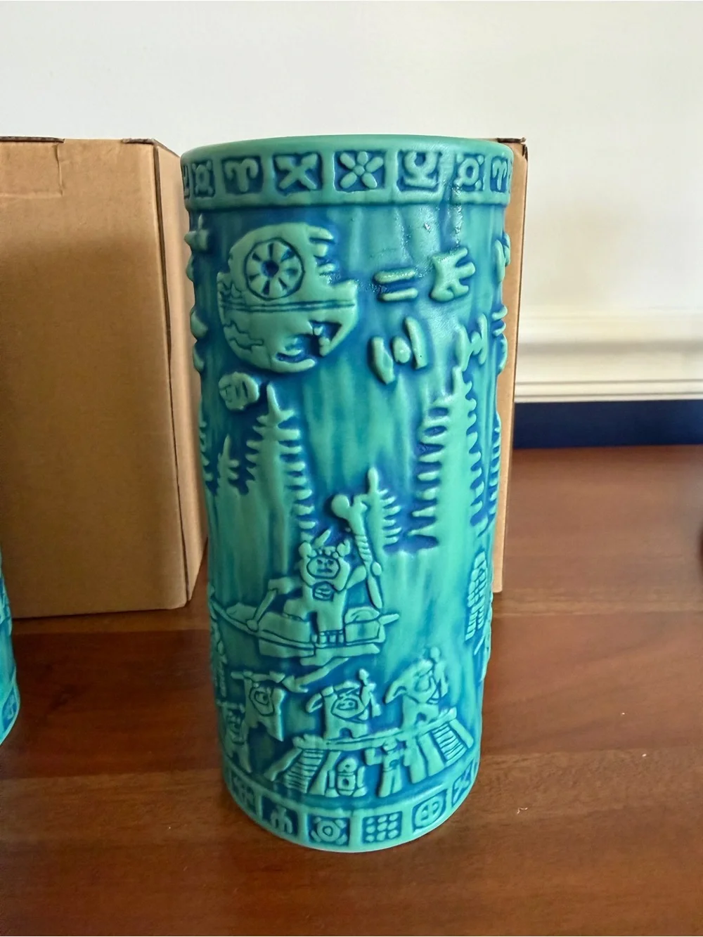 2 New Disney Star Wars Galaxy's Edge Oga’s Cantina Yub Endor Oga’s Cantina Tiki